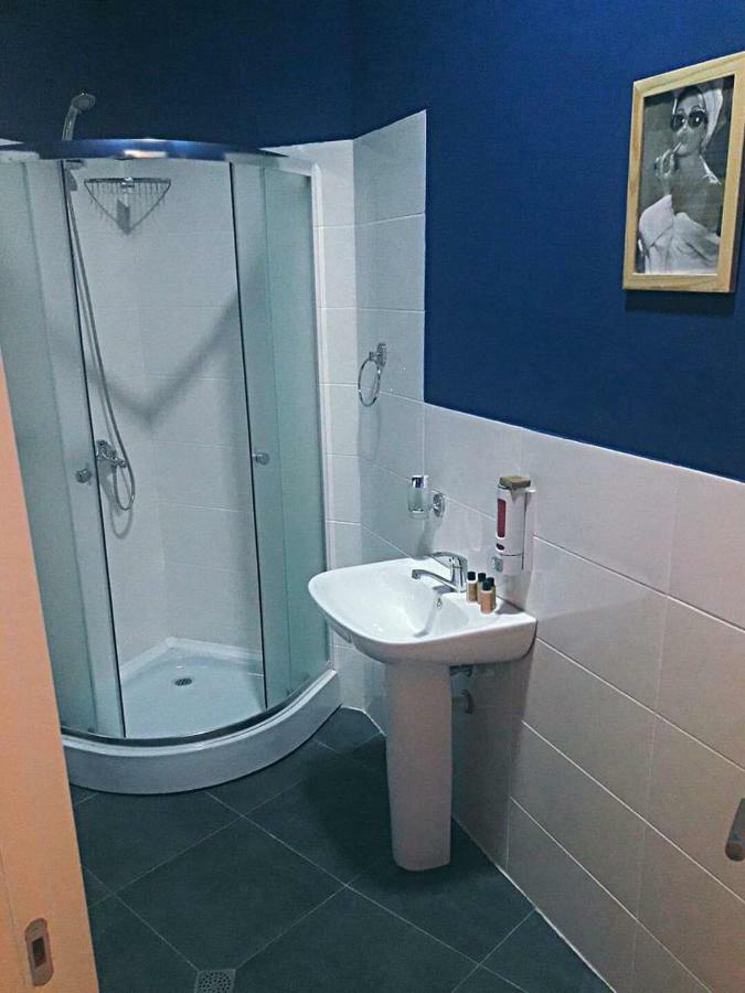 Apartament Old Yard Apartment Тбилиси Екстериор снимка