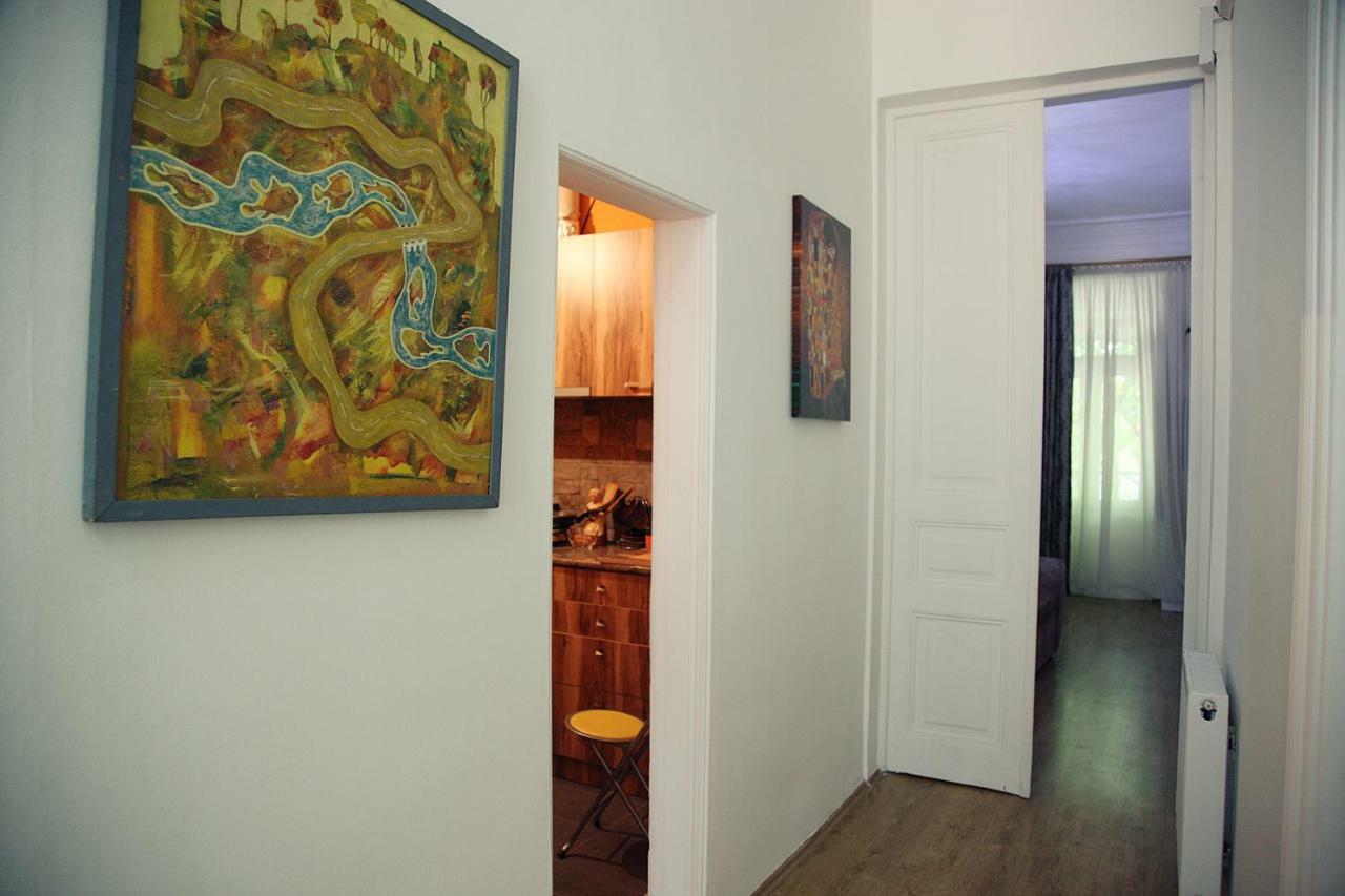 Apartament Old Yard Apartment Тбилиси Екстериор снимка