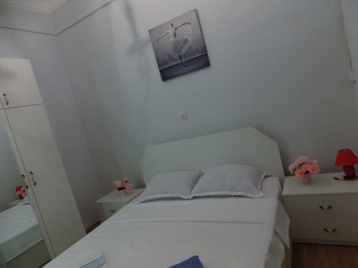 Apartament Old Yard Apartment Тбилиси Екстериор снимка