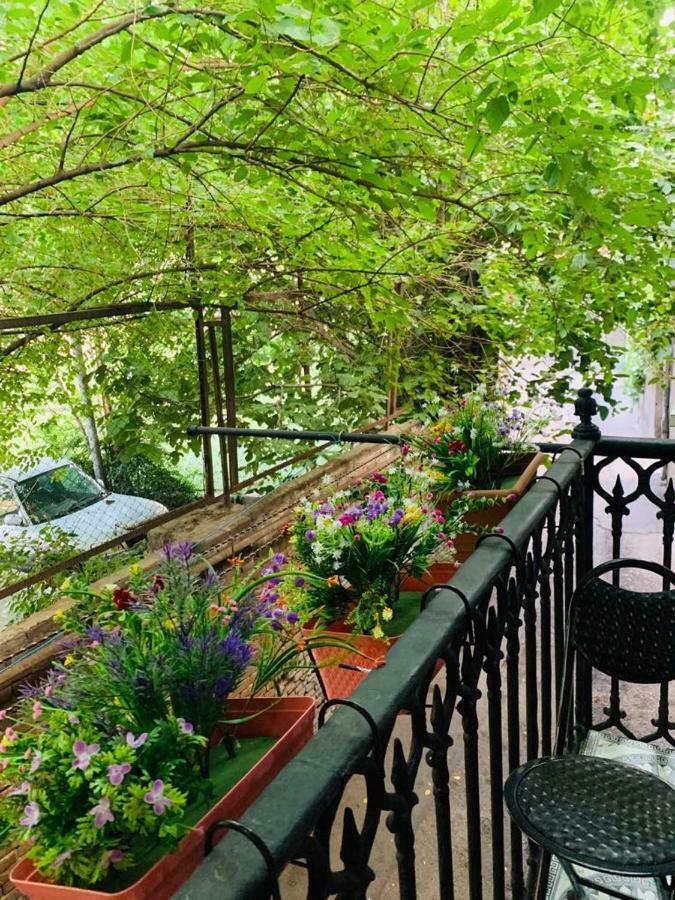 Apartament Old Yard Apartment Тбилиси Екстериор снимка