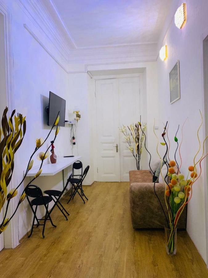Apartament Old Yard Apartment Тбилиси Екстериор снимка